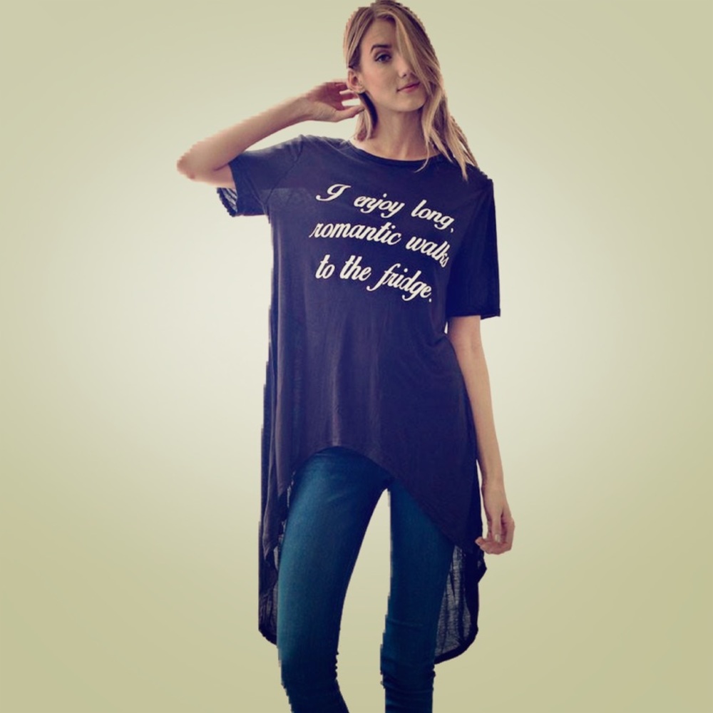🖤JAC VANEK ROMANTIC WALKS BACK SLIT TEE🖤
